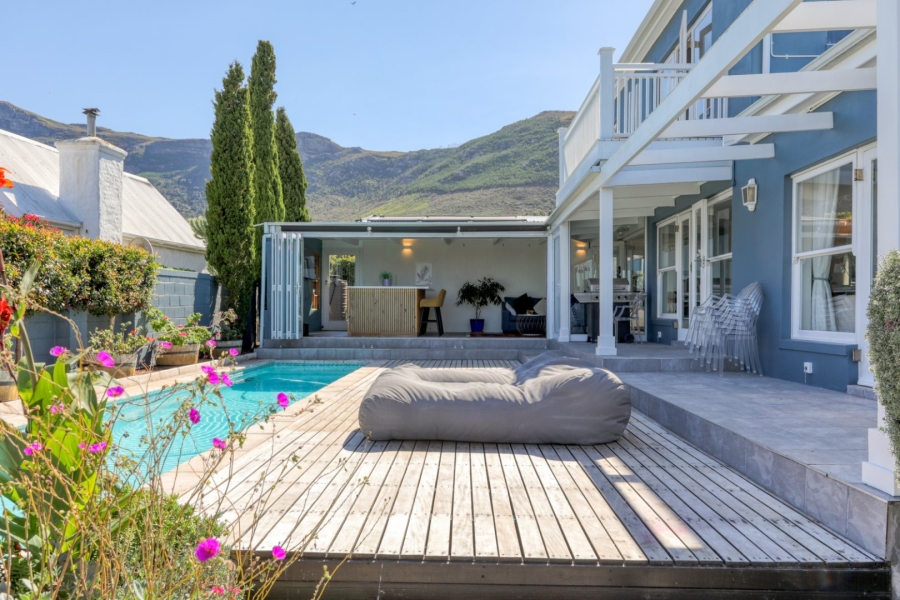 To Let 3 Bedroom Property for Rent in Noordhaven Western Cape